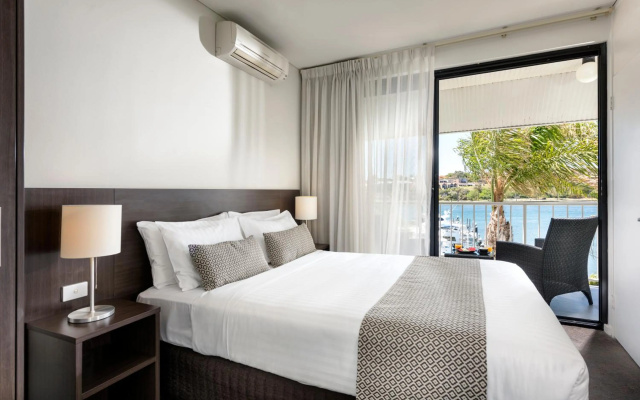 Pier 21 Riverside Apartment Hotel – Guest Rooms – Perth