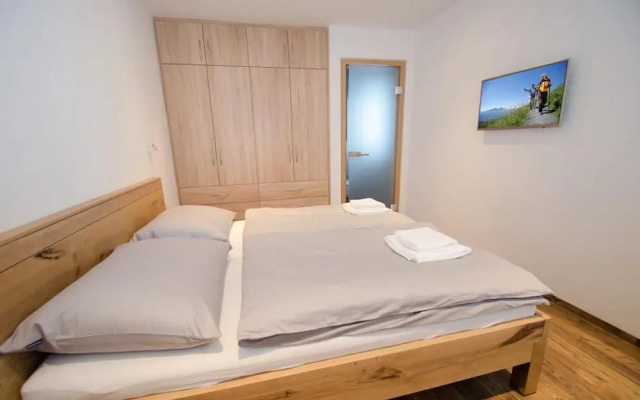 Superb Alpine Lodges Zell am See 4pax