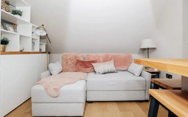 Hygge Lodge - From 110 Per Night