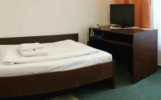 Hotel Ostaš