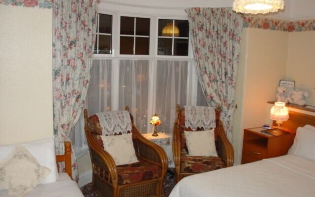 Newton House B&B - Torquay