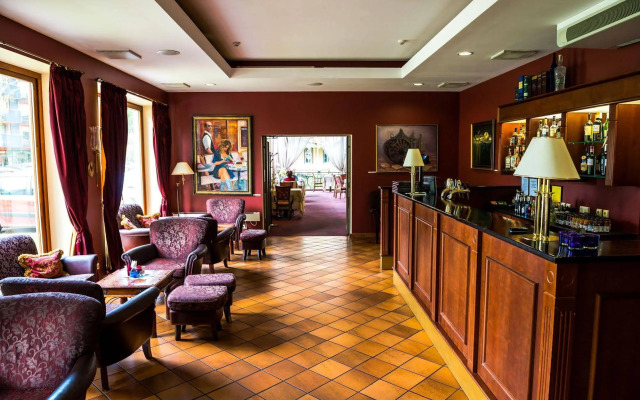 Regina Hotel