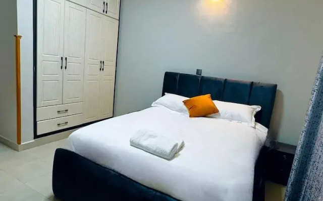 1 Bed-uganda-2people-wifi-closetocity-parking