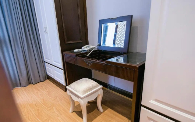 Hong Gia Tue Apartment