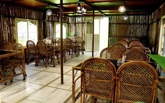 Hotel 4 U Rishikesh
