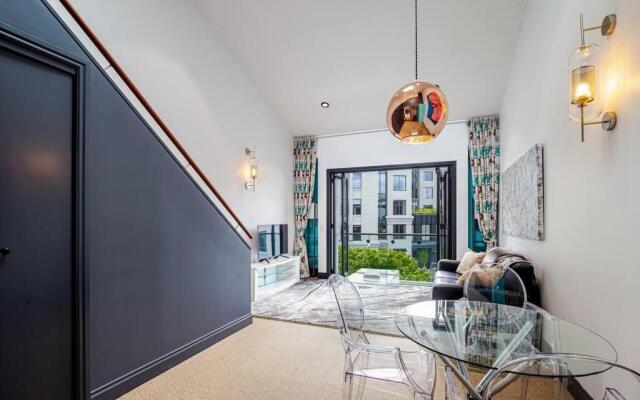 One-Bedroom In Loft Viaduct