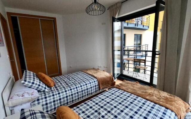Apartamento con balcón y vistas al mar II