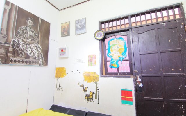 D'Angkring Wisma Sarjana