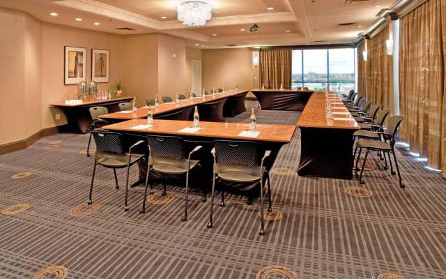 Crowne Plaza Kansas City Downtown by IHG