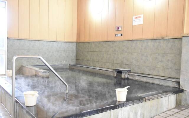 Kumamoto Capsule Hotel - Hostel, Caters to Men
