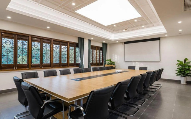 Atour S Hotel (Shanghai Baoshan Gucun Park)