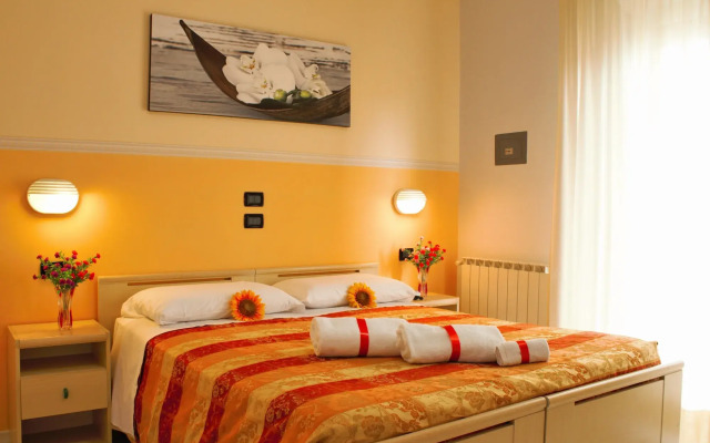 Hotel Monica