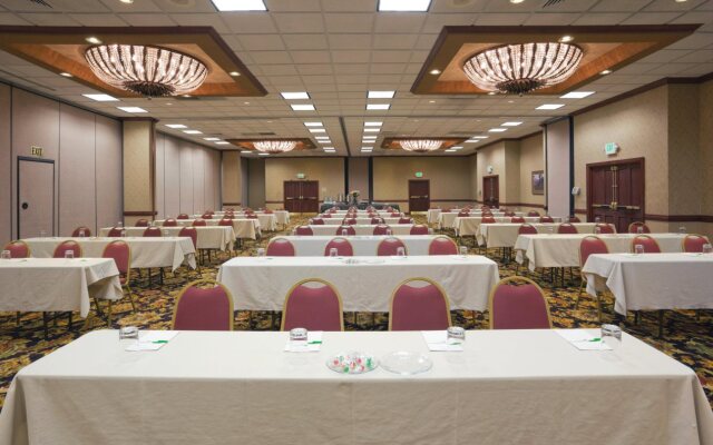 Holiday Inn Sacramento Downtown-Arena by IHG