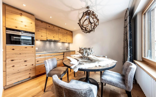 Unique Alpic style apartment in the heart of Davos