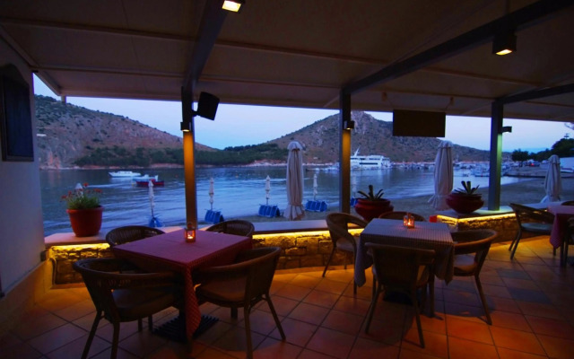 Minoa Hotel
