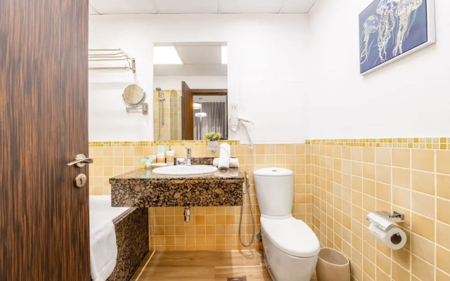 Luxe Marina View Retreat - 2BDRM