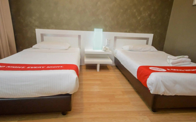 OYO 232 The Suraya Hotel