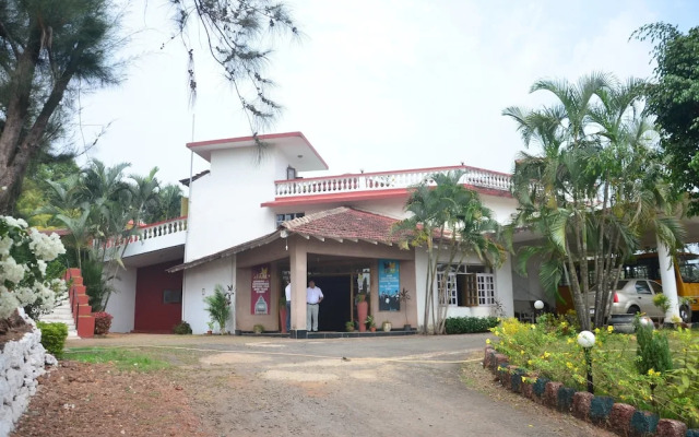 Indismart Woodbourne Resort