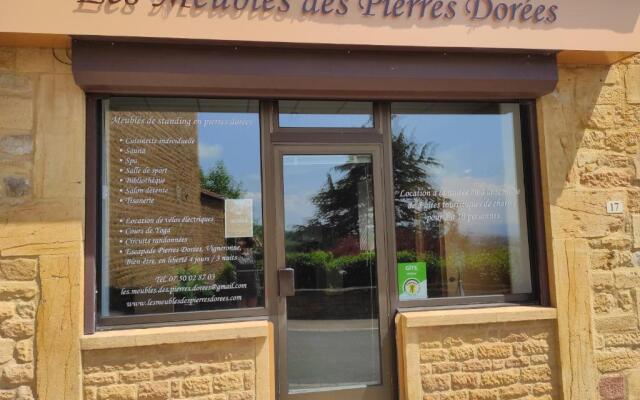 Appartement Bagnols - Les Meublés des Pierres Dorées