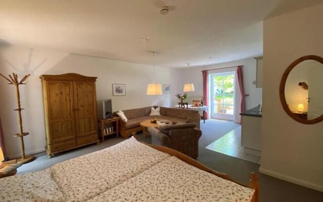 NTAB10002-FeWo-Moeoevwarder-twee