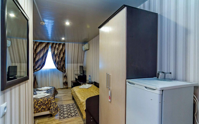 Hotel Kavkaz
