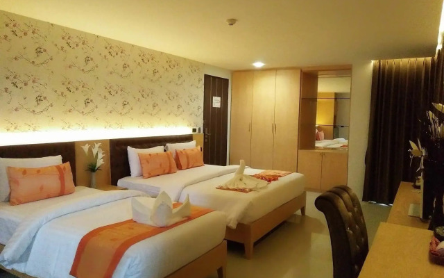 The Convenience Khonkaen Hotel