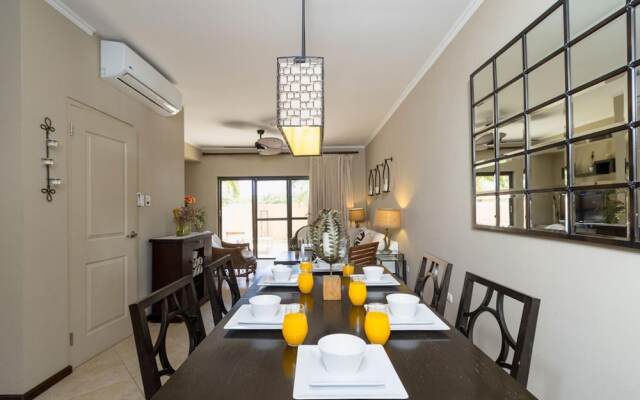 2BR 3BA Town Home w GYM Tennis Courts Pools