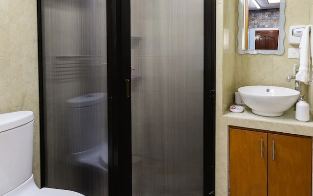 Suite Studio Serviced Apartments