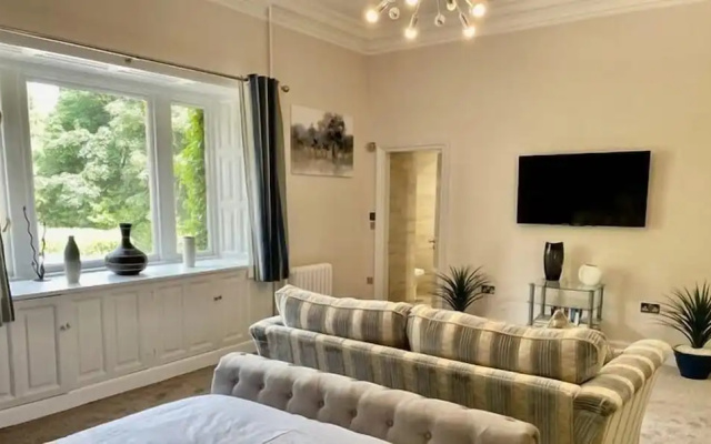 Rossal House Apartments