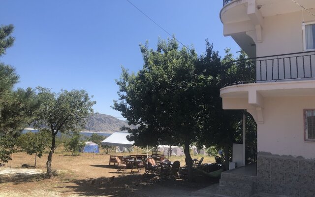 Ilkay Pansiyon Cadir Kampi