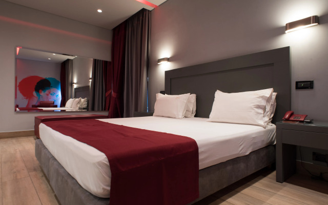 Pines Hotel