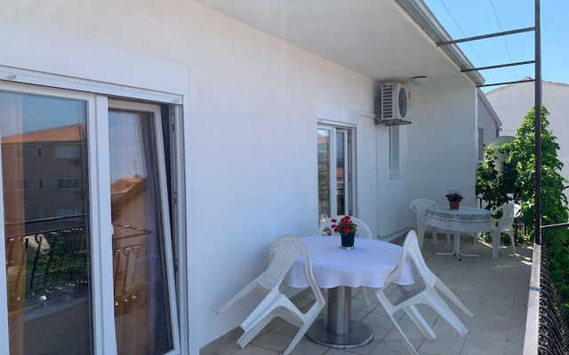 Apartments Josip