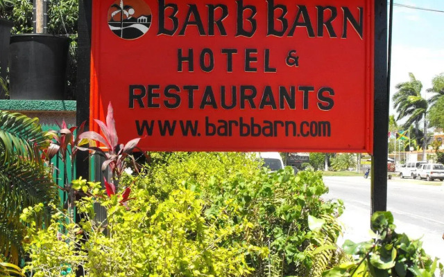 Bar-B-Barn Beach Hotel