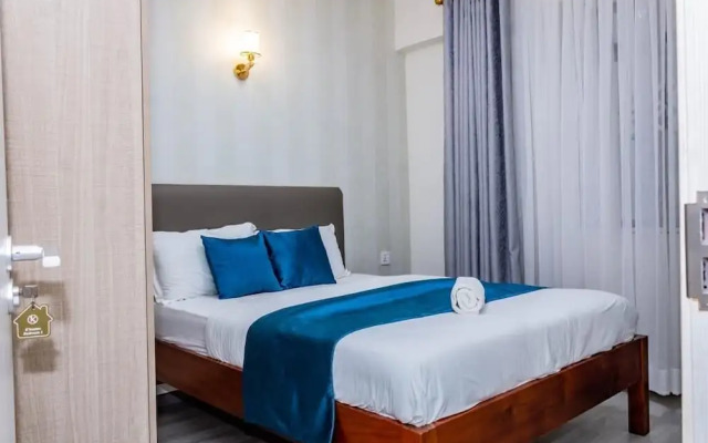 Lux Suites Micasa Sandalwood Apartments