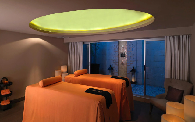 Royal Service at Paradisus La Perla