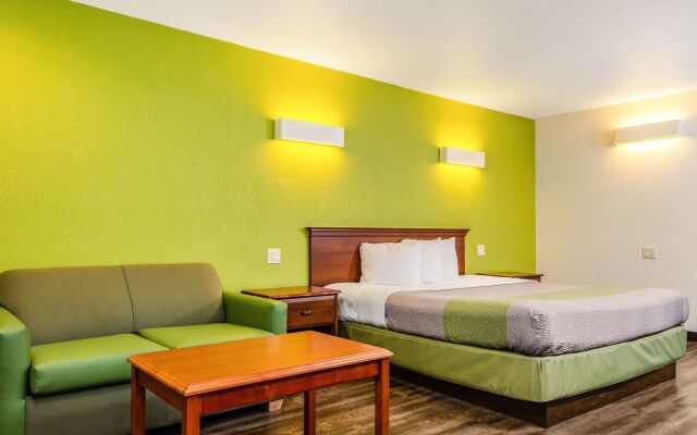 Motel 6 Oakdale, CA