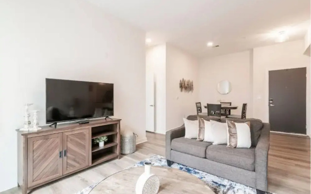 Cozy Apartment with WiFi 206
