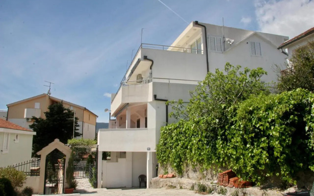 Sea View Apartments