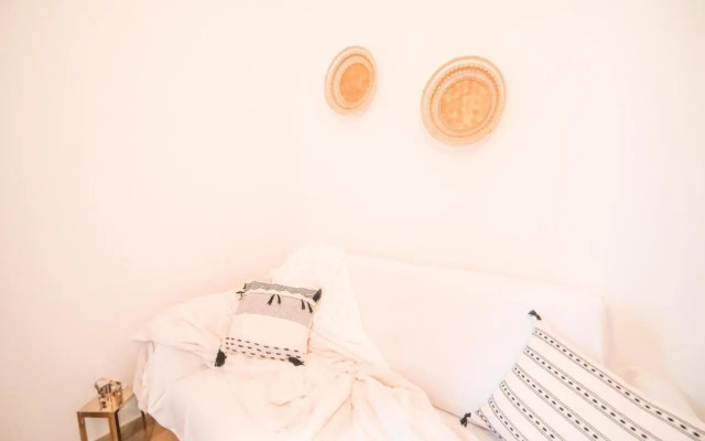 Minimalist Chic a Villanova 3Bdr - 2Bth - WiFi