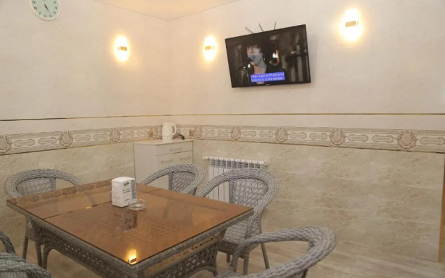 Bek Plus Hotel