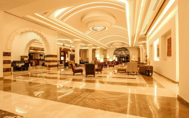 Savoy Le Grand Hotel