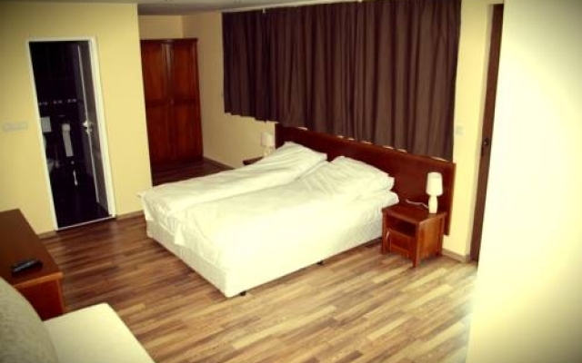 Komhotel