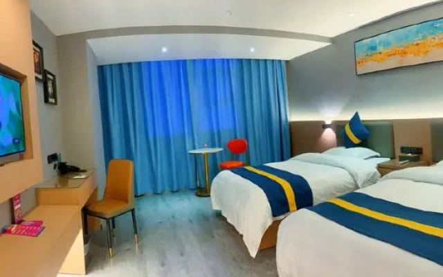 Kaili New Century Hotel (Grand Cross of International Trade Shopping Center) – Guest Rooms – Qiandongnan