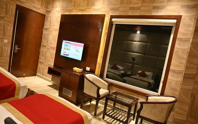 Hotel Aakriti Clarks Inn Express