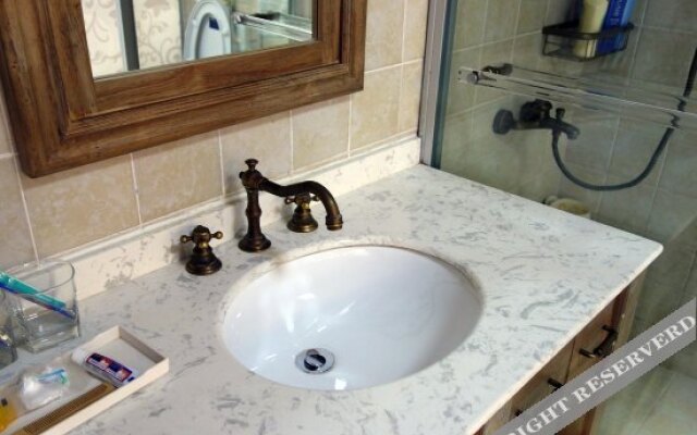 Yuxiang Yinju Boutique Hotel