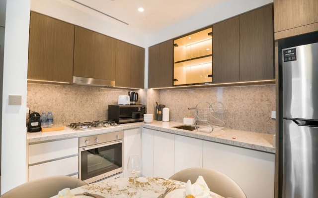 Easygo-luxury Beachfront 1bdr Grand Bleu