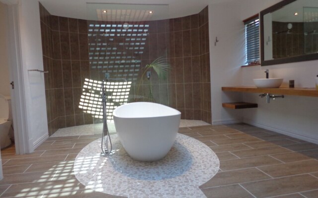 Topiary Vineyard Cottages