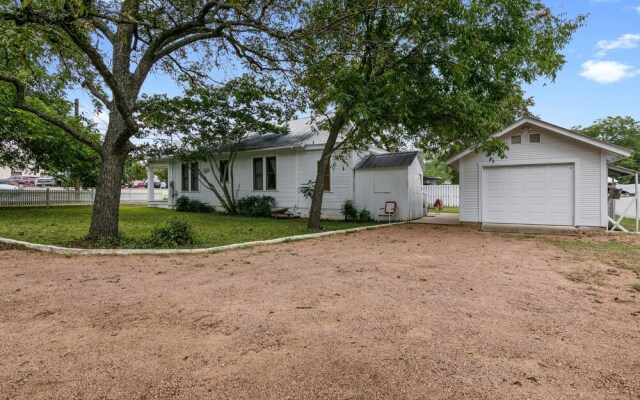 Charming Historic Home one Block From Mainst