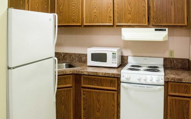 Studios & Suites 4 Less Chesapeake