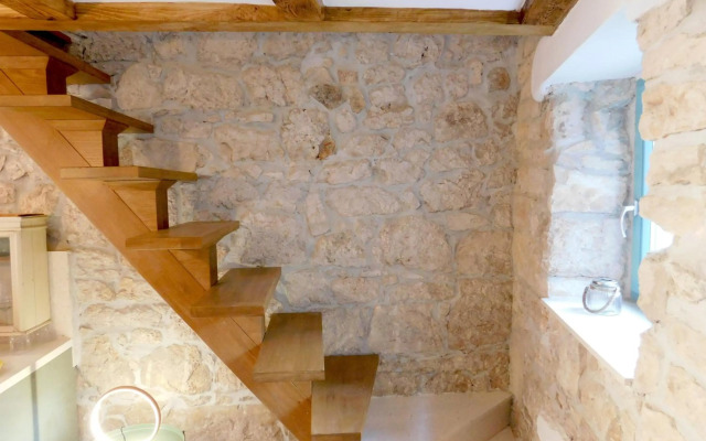 bezauberndes Steinhaus mit Garten in der Altstadt von Rovinj